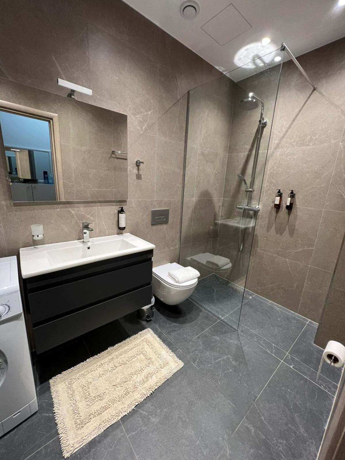 Seaside Apartment Sarandë Buitenkant foto
