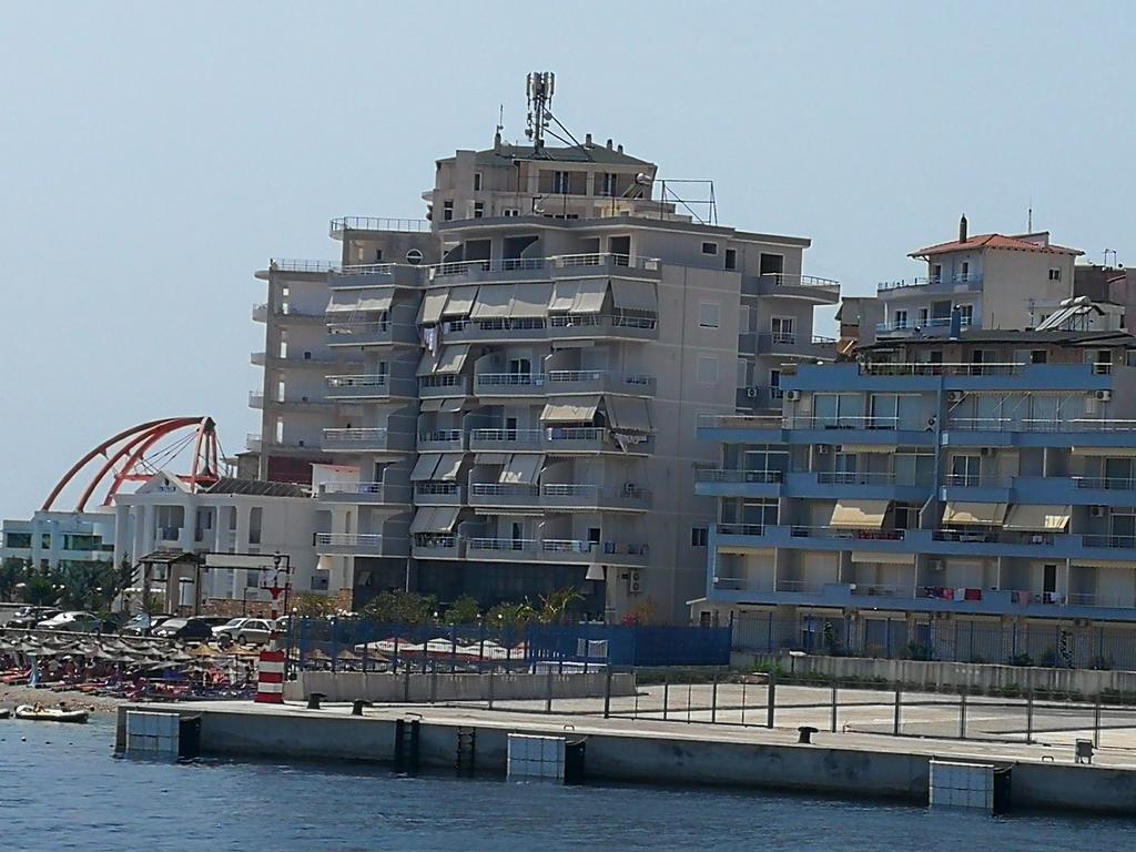 Seaside Apartment Sarandë Buitenkant foto