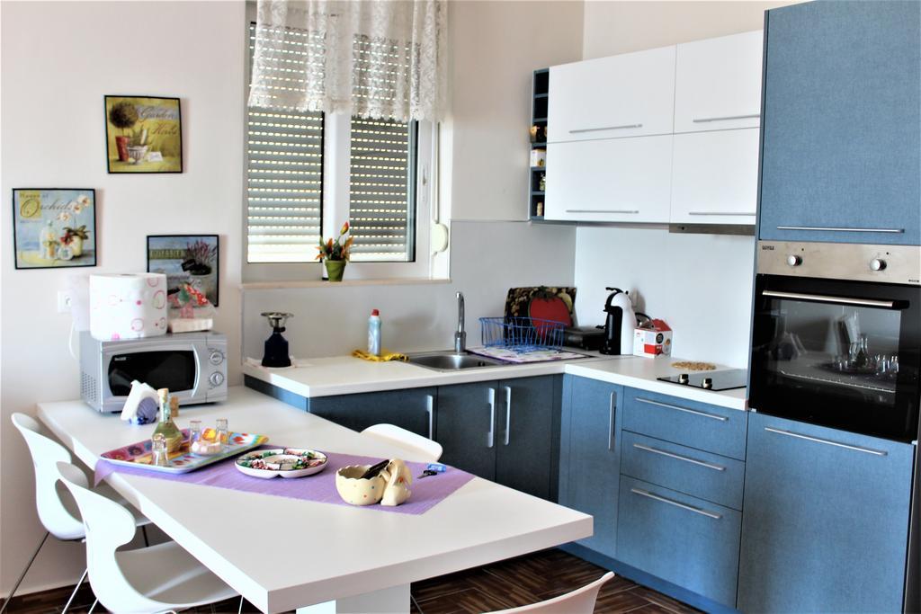 Seaside Apartment Sarandë Buitenkant foto