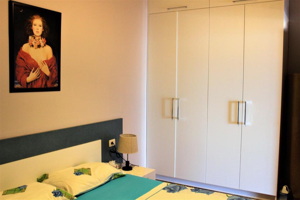 Seaside Apartment Sarandë Buitenkant foto